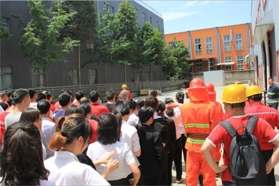 成都歐麗亞2019年度消防演習(xí)圓滿落幕 器材教育與實戰(zhàn)演練并重